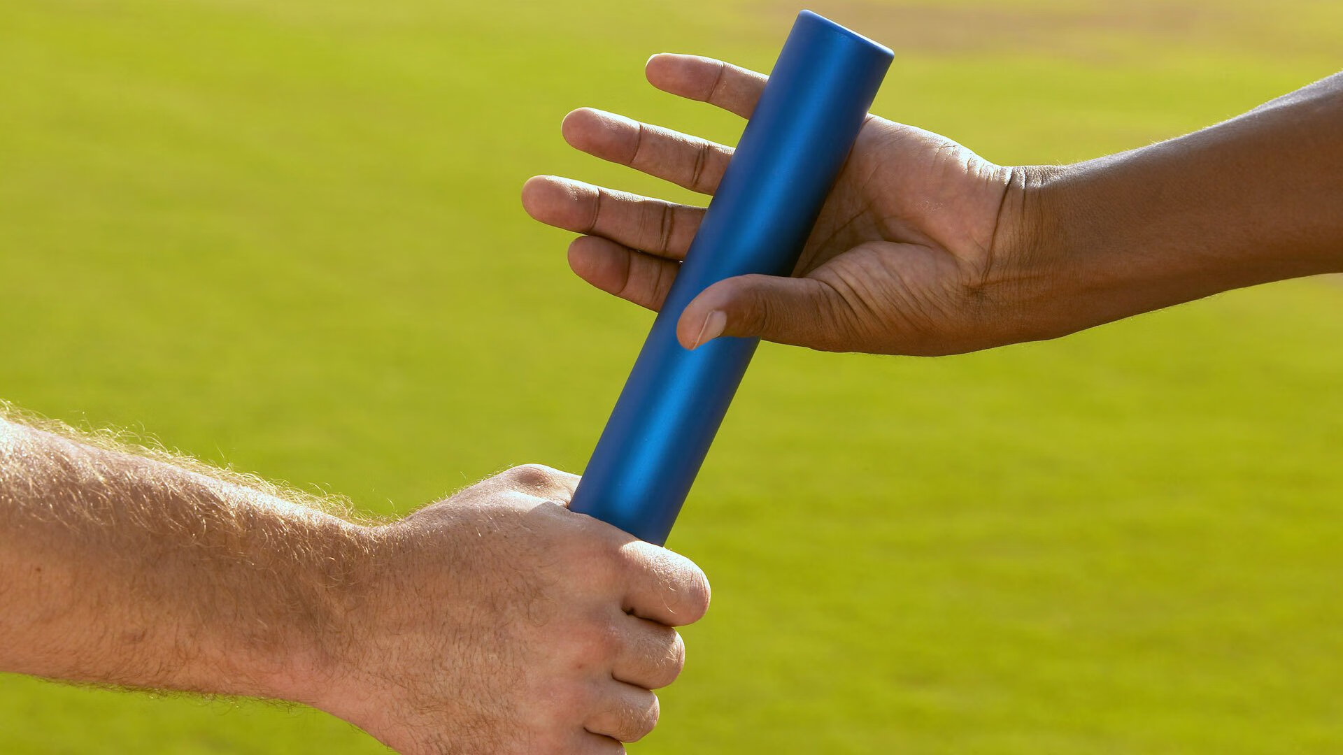 开云体育中国-当莱万空降南美草原，一场横跨两洲的足球奇幻夜，如何点燃世界边缘的赛场？